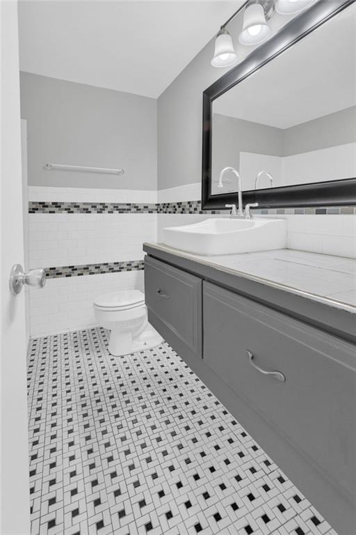 6605 N Edison Avenue Property Photo 11