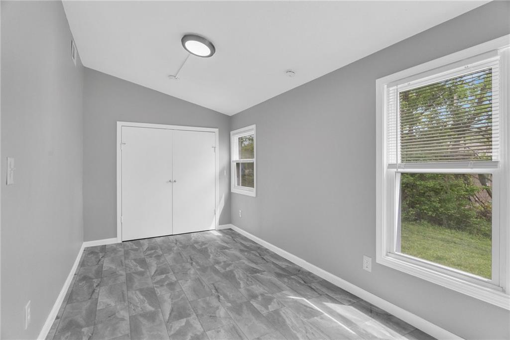 6605 N Edison Avenue Property Photo 15