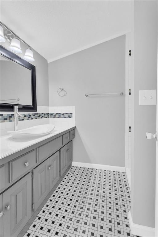 6605 N Edison Avenue Property Photo 18
