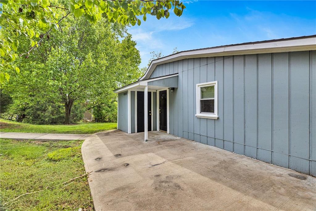 6605 N Edison Avenue Property Photo 24