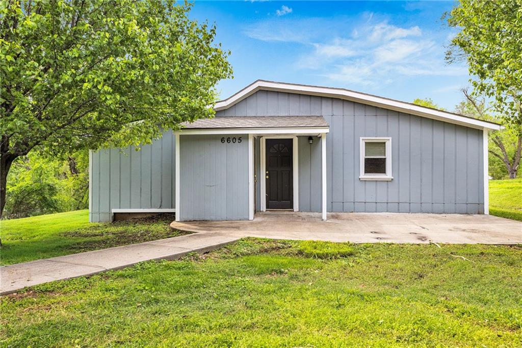 6605 N Edison Avenue Property Photo 25