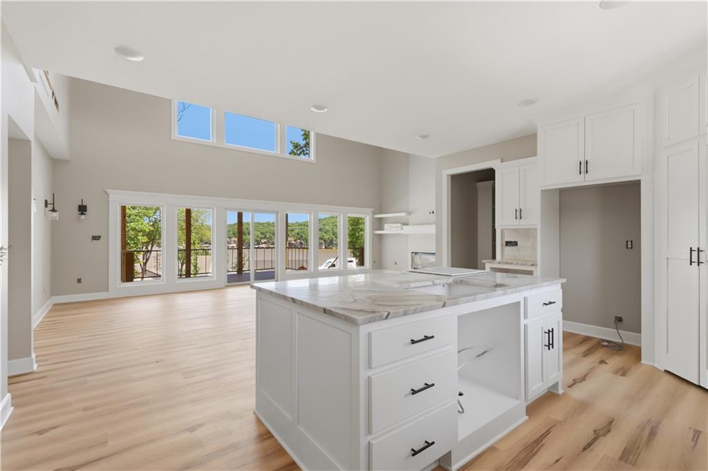48 Eagles Pass Property Photo 3
