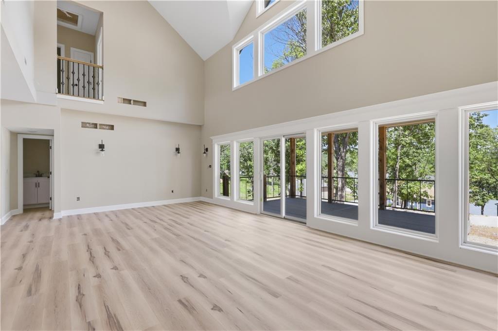 48 Eagles Pass Property Photo 15