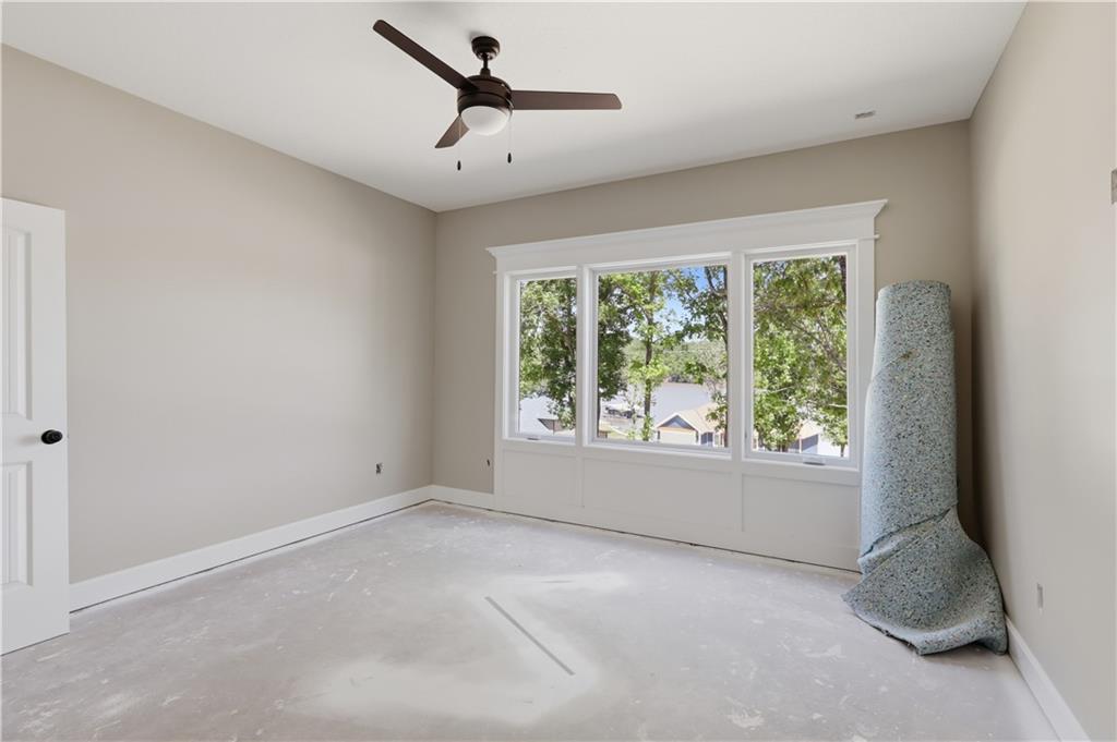 48 Eagles Pass Property Photo 24