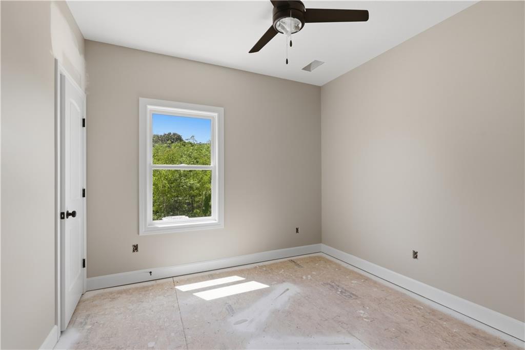 48 Eagles Pass Property Photo 36