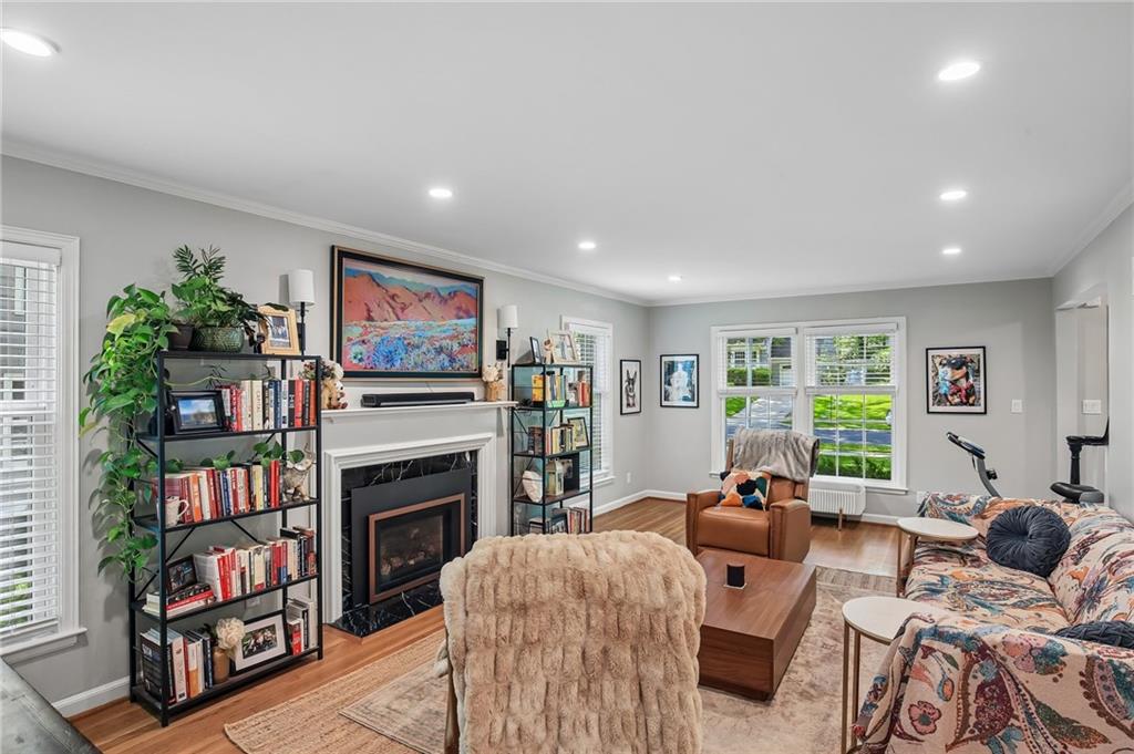 1210 Romany Road Property Photo 4