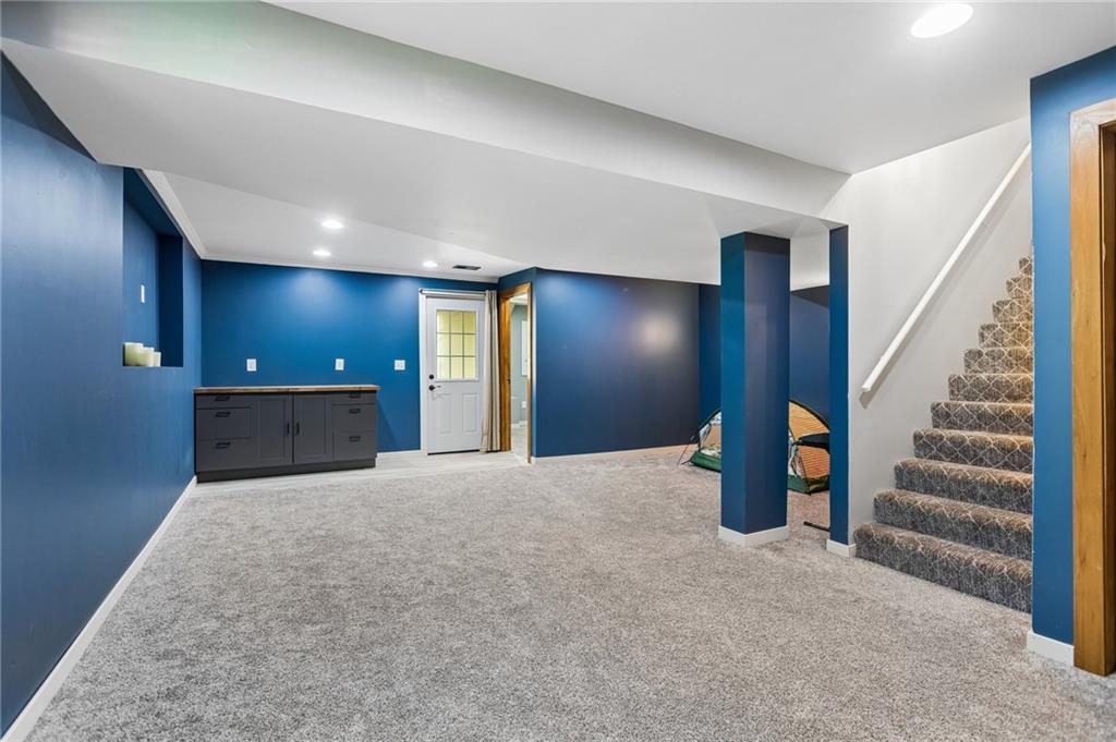 12823 Perry Street Property Photo 33