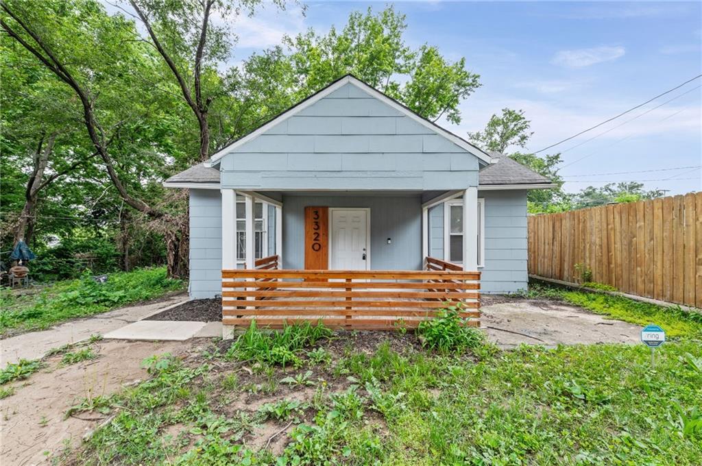 3320 Spruce Avenue Property Photo 1