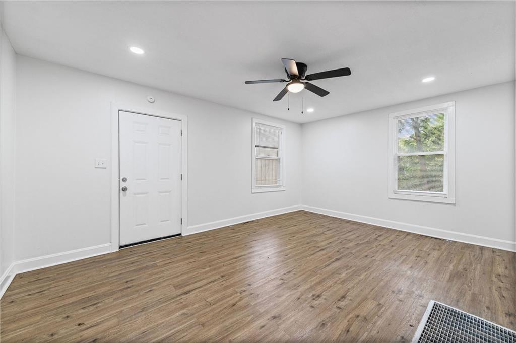 3320 Spruce Avenue Property Photo 11