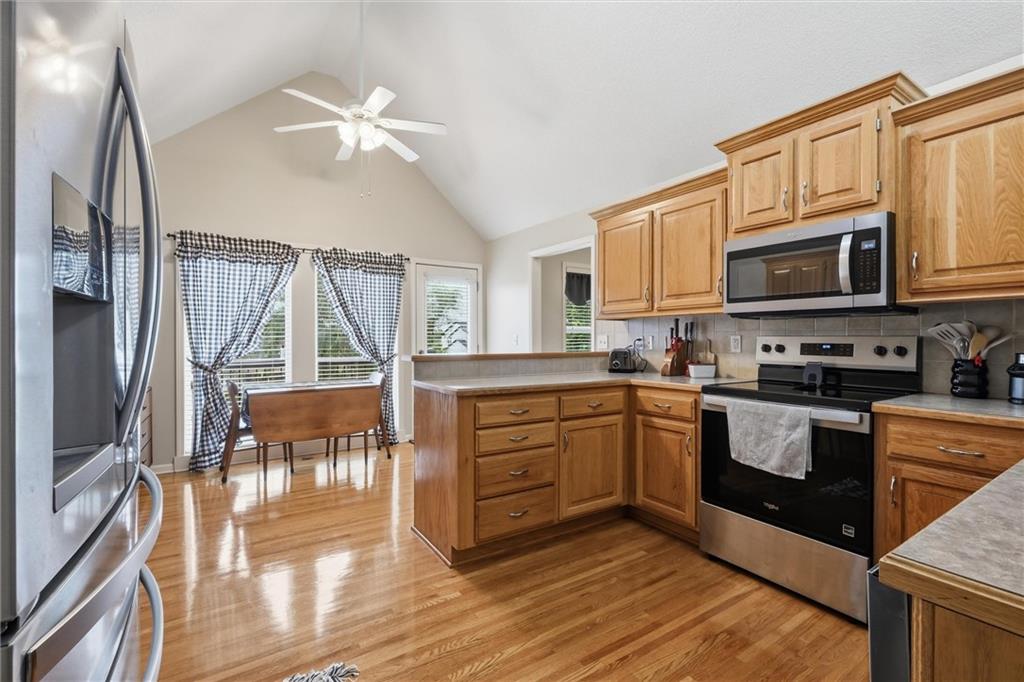2353 Sw Switchback Court Property Photo 9