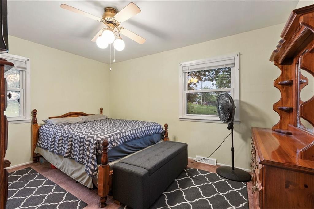 420 Nw Village Court Property Photo 17