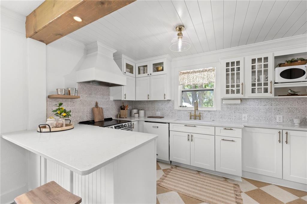 420 South Street Property Photo 16
