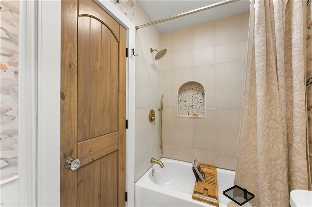 420 South Street Property Photo 30