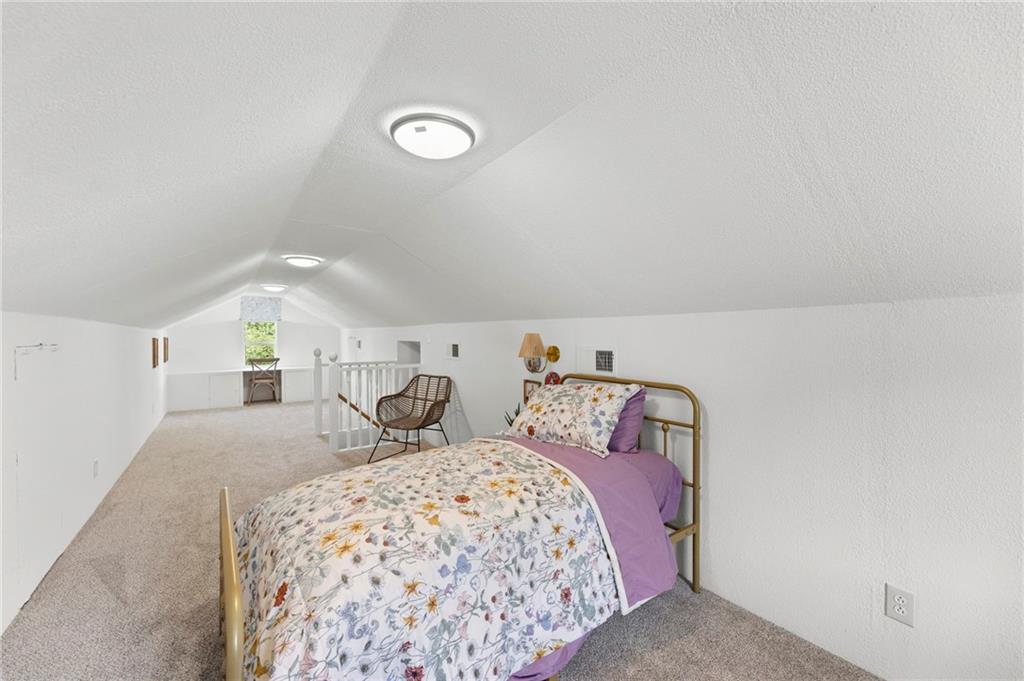 420 South Street Property Photo 35