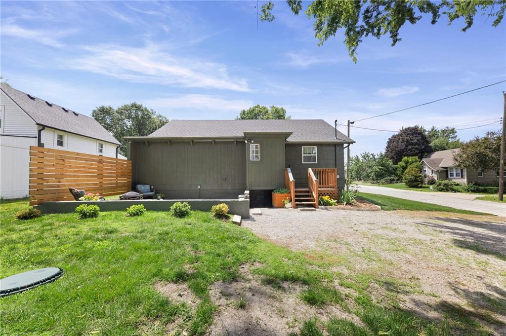 420 South Street Property Photo 43