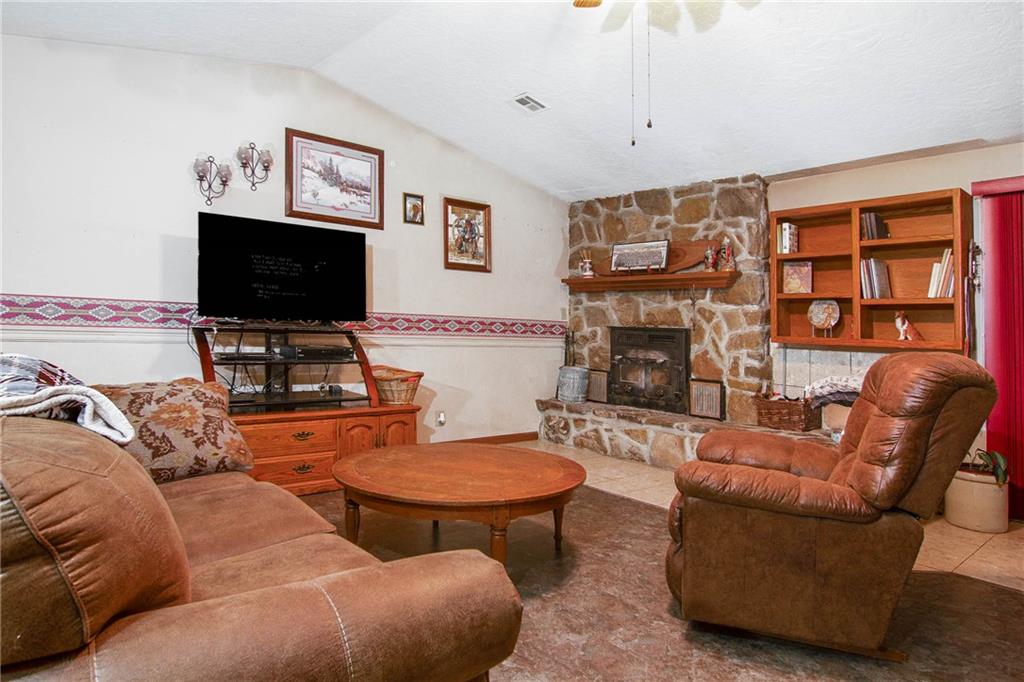 3315 Lostine Road Property Photo 7