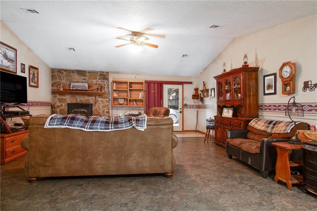 3315 Lostine Road Property Photo 9