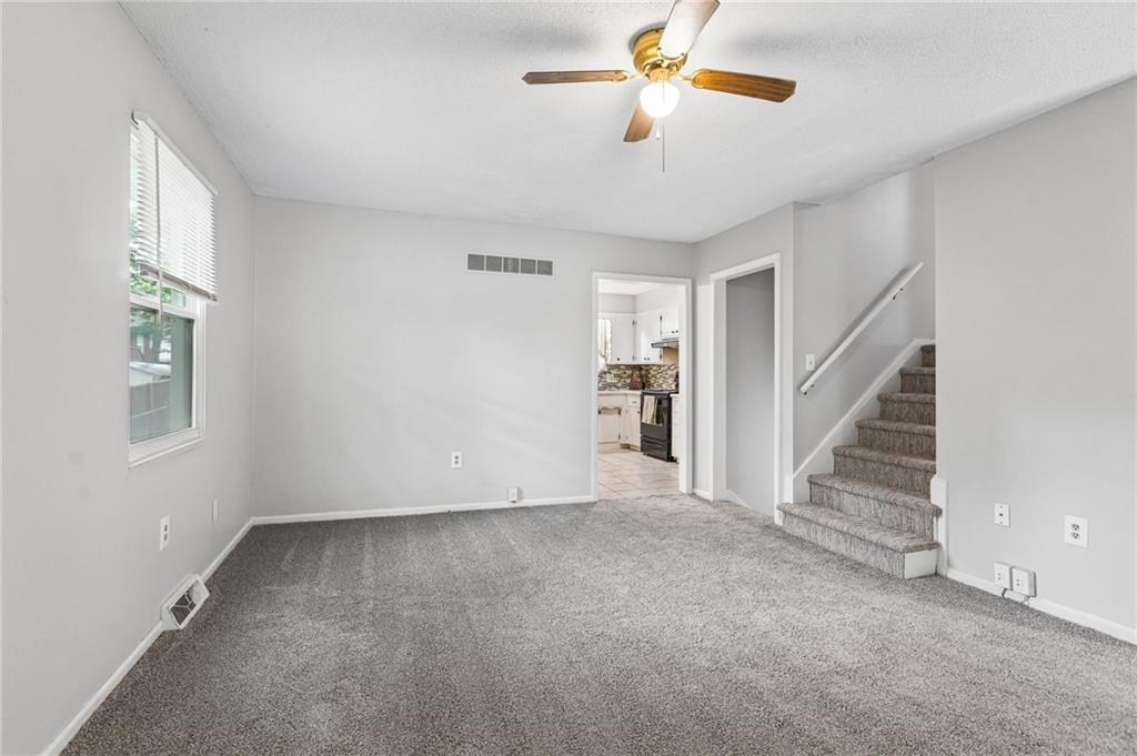 515 S Cardinal Drive Property Photo 1