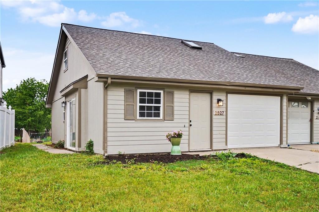 2527 Morningside Drive Property Photo 2