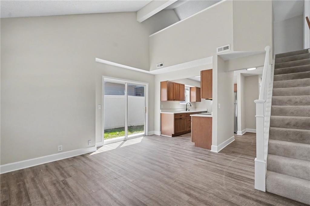 2527 Morningside Drive Property Photo 4
