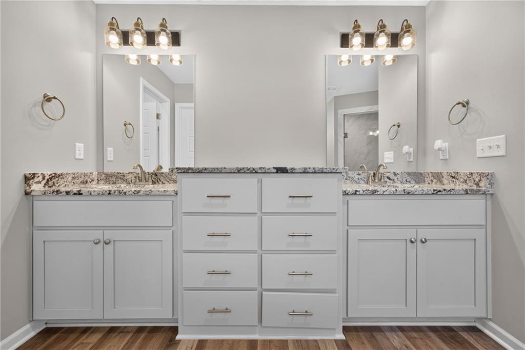 20194 207th Street Property Photo 33