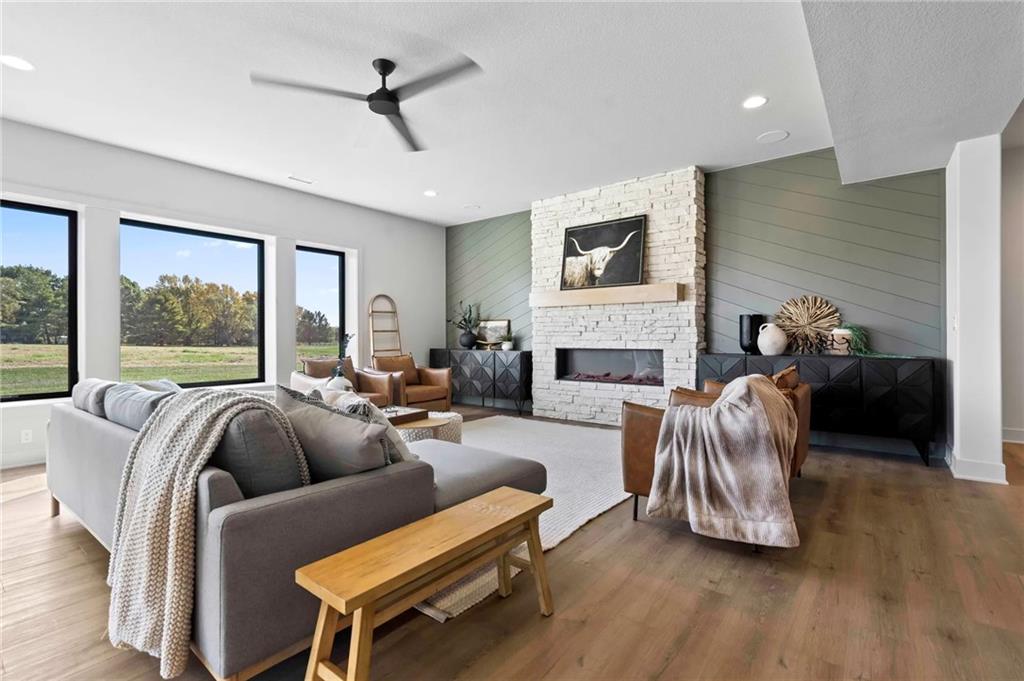 19103 Bella Terra Road Property Photo 45