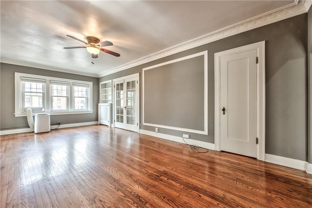 807 W 48th Street Property Photo 15