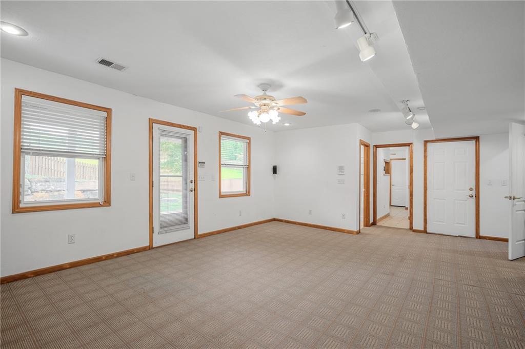 5109 Rosehill Road Property Photo 33