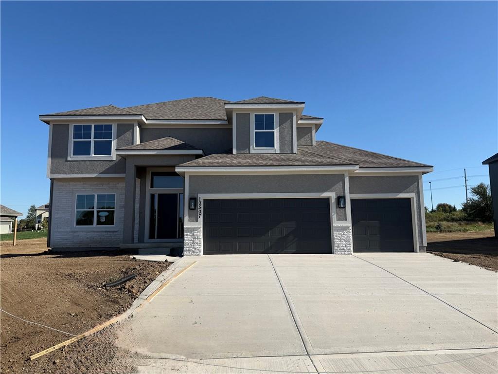 10507 N Highland Place Property Photo 1