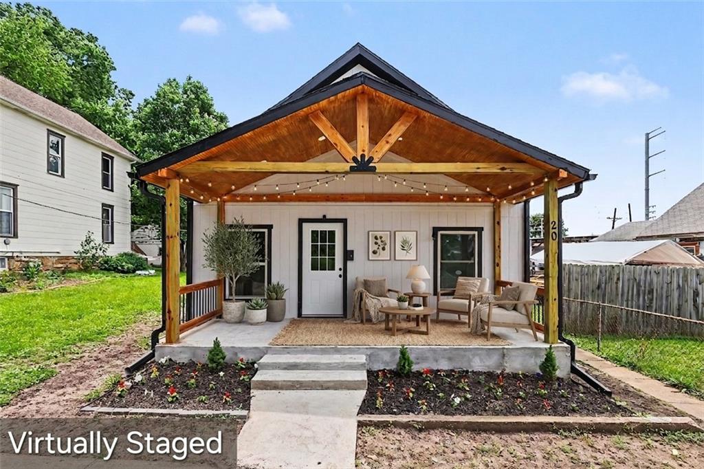 20 S Minnie Street Property Photo
