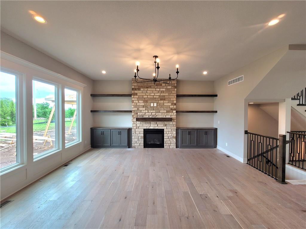 18257 Earnshaw Street Property Photo 6