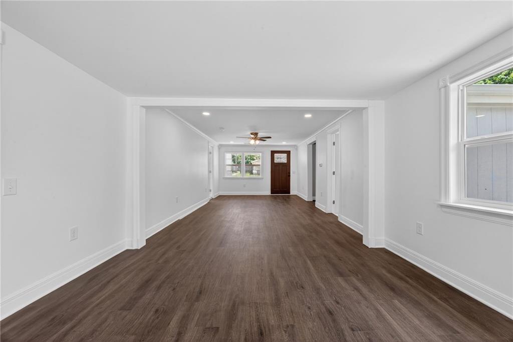 1711 E 1st Street Property Photo 5