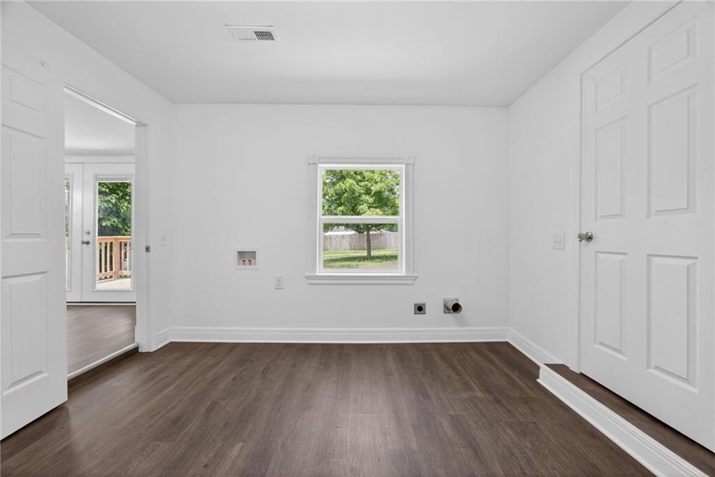 1711 E 1st Street Property Photo 19