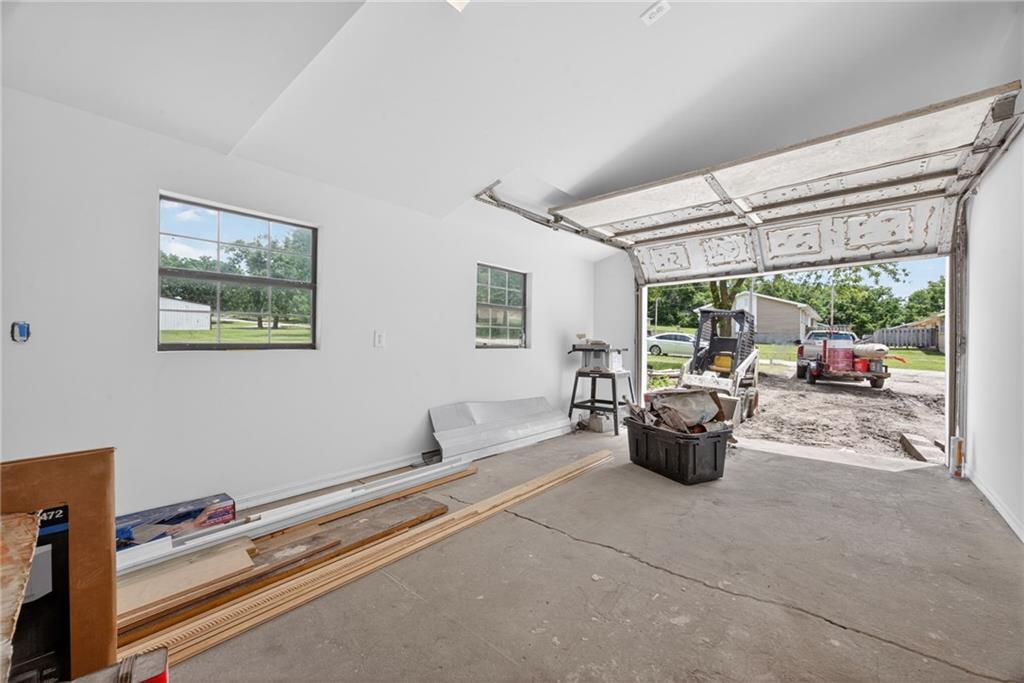 1711 E 1st Street Property Photo 20