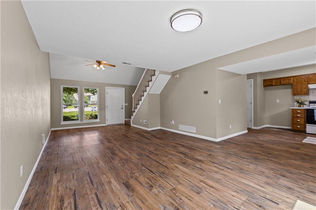 760 Spring Circle Property Photo 7