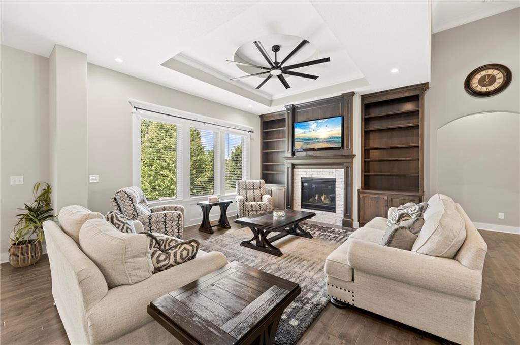 24735 W 91st Place Property Photo 11