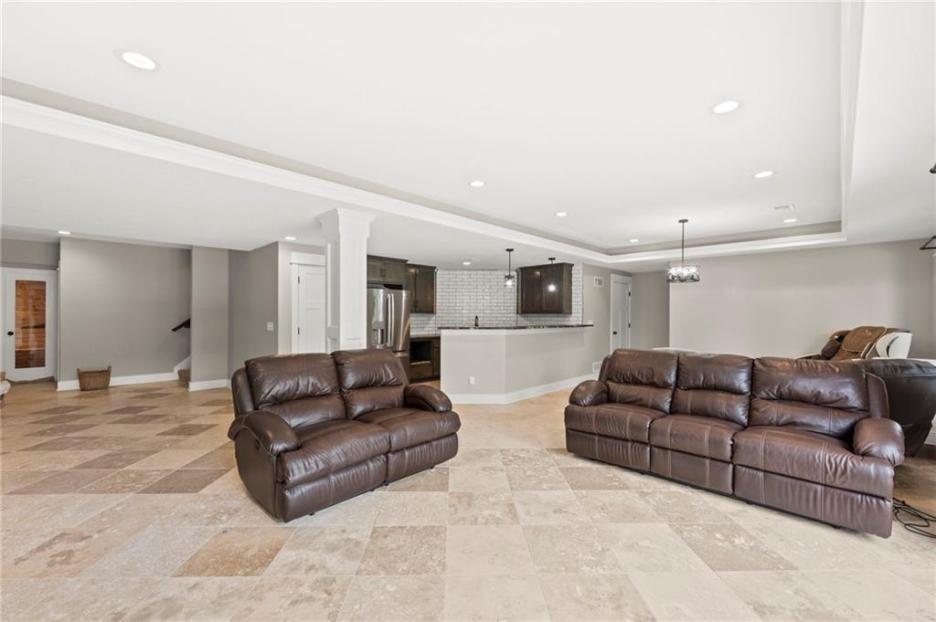 24735 W 91st Place Property Photo 25