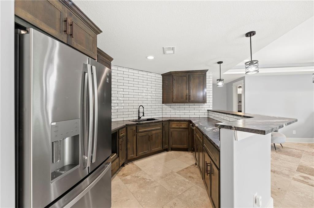 24735 W 91st Place Property Photo 27