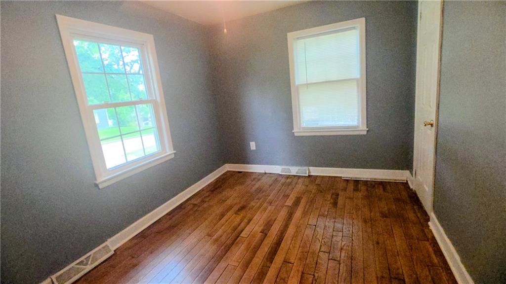 1312 W 29th Street Property Photo 5