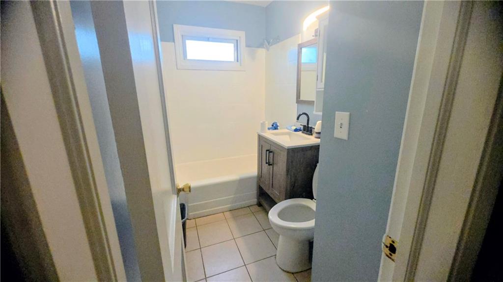 1312 W 29th Street Property Photo 9