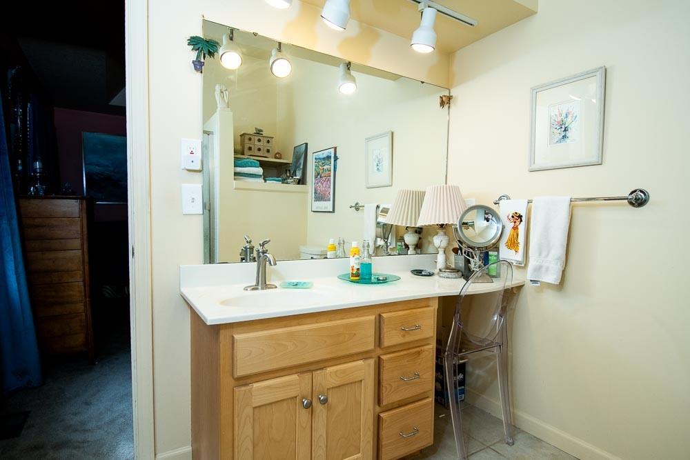 3000 University Drive Property Photo 12