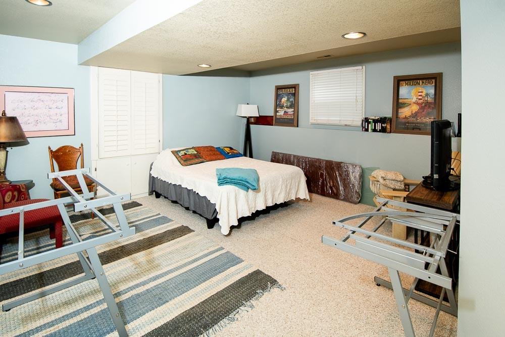 3000 University Drive Property Photo 19