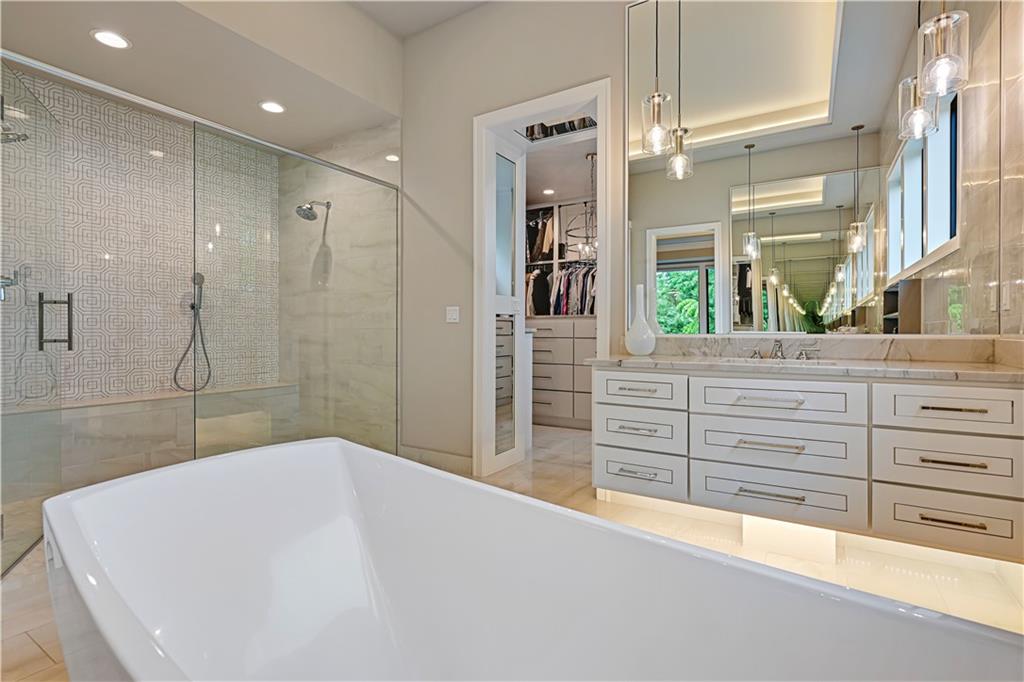 17023 Wallace Way Property Photo 14