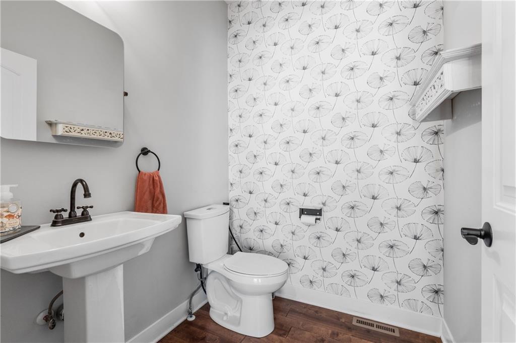 23500 E 11th Street Property Photo 11