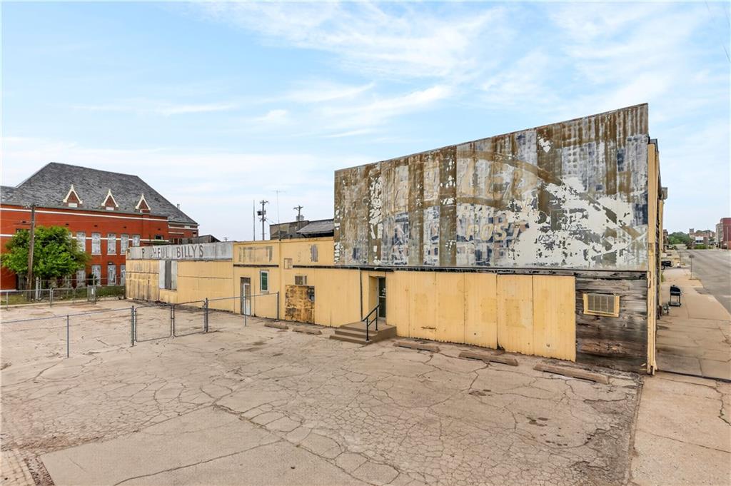 520 S 8th Street Property Photo 4