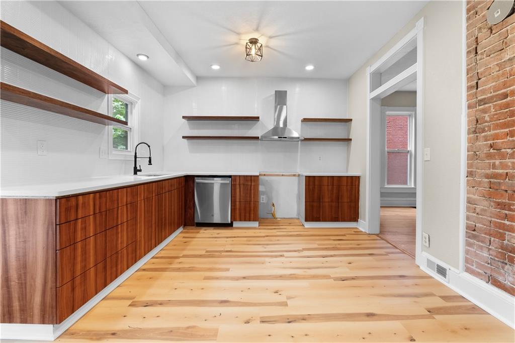 505 Garfield Avenue Property Photo 4
