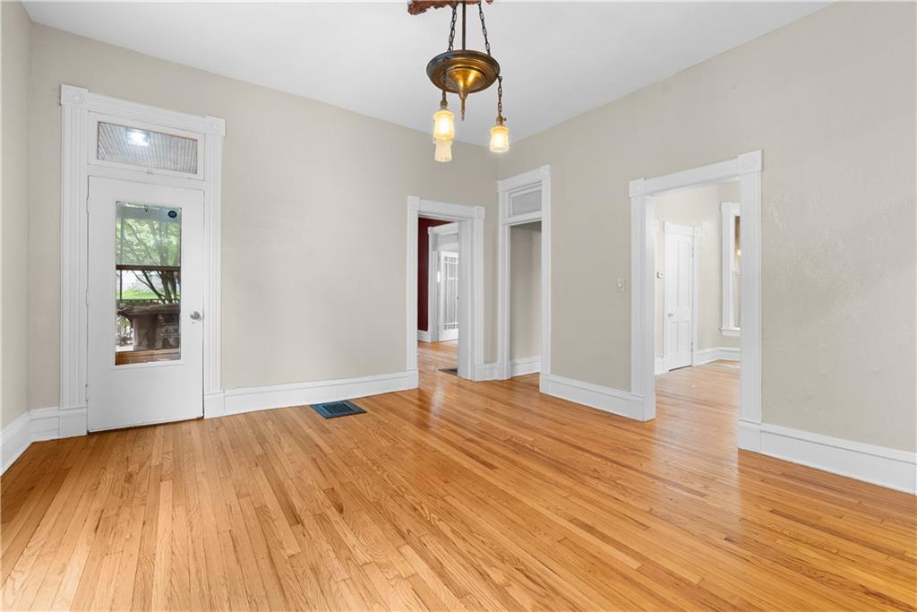 505 Garfield Avenue Property Photo 9