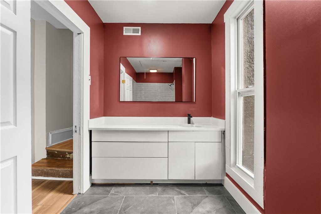 505 Garfield Avenue Property Photo 16