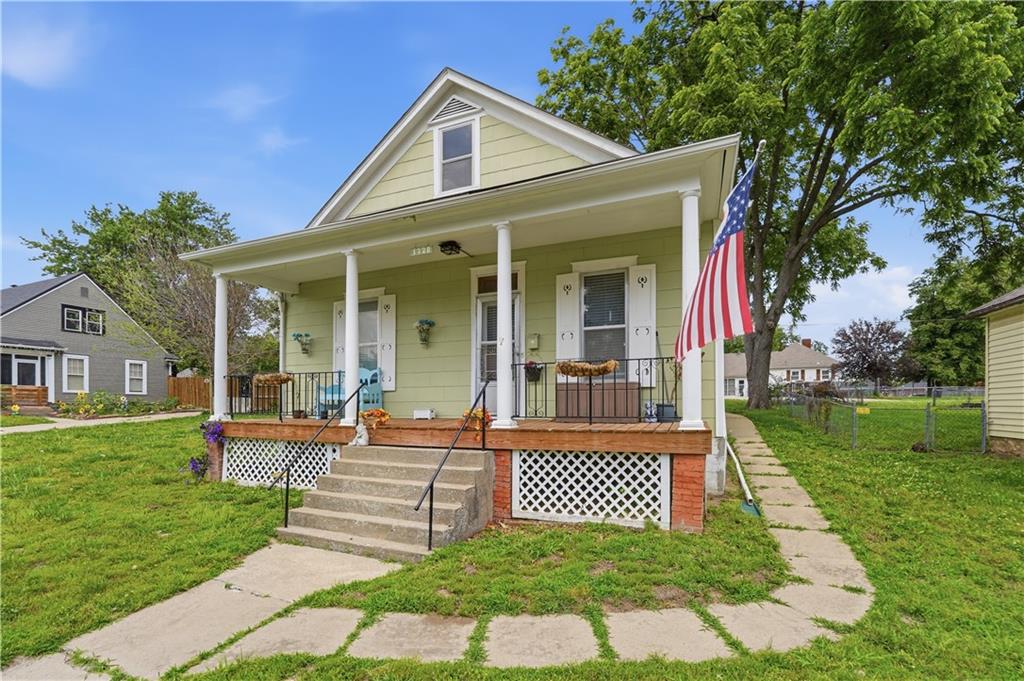 1328 Spruce Street Property Photo 1