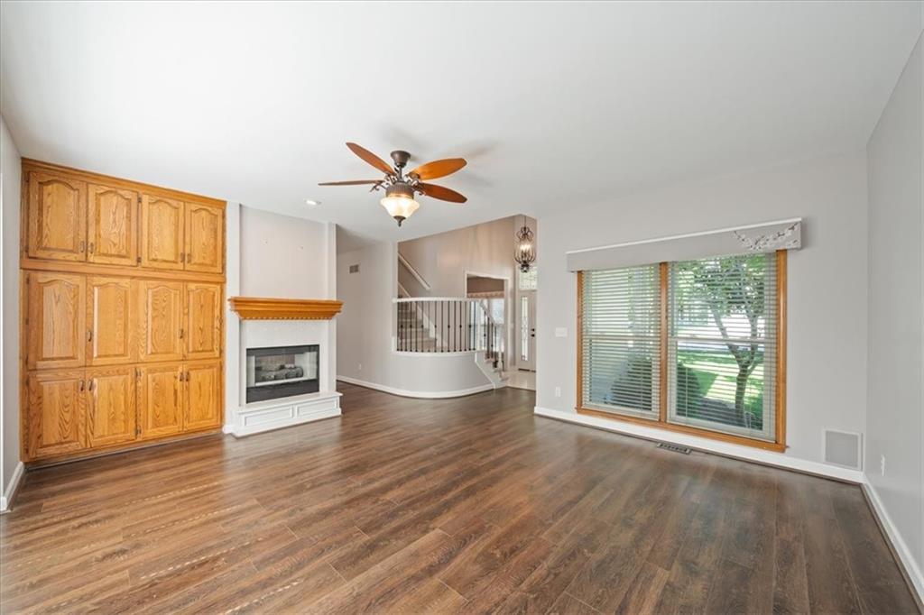 7801 N Revere Drive Property Photo 11